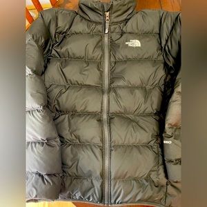 Boys North Face 550 Lightweight Puffer-XL